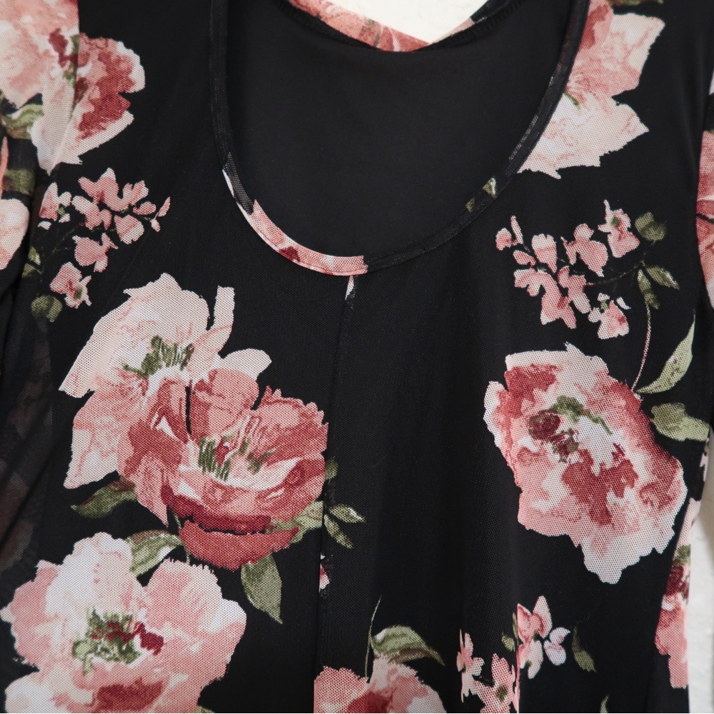 Bell Sleeve Mini Dress - Size Medium - Picture 4 of 4